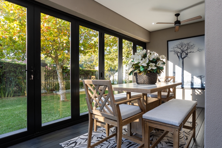 6 Bedroom Property for Sale in Winelands Western Cape